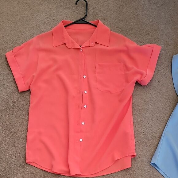 Womens Medium Coral and Blue Button-Up Blouse Shirt tops, Set of two - Picture 2 of 3